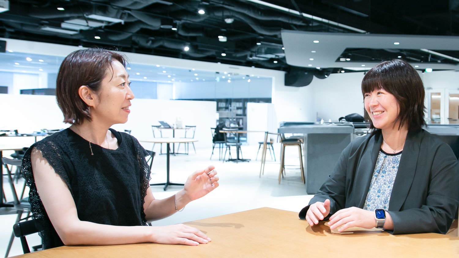 画像:取材時の奥村氏と佐野氏